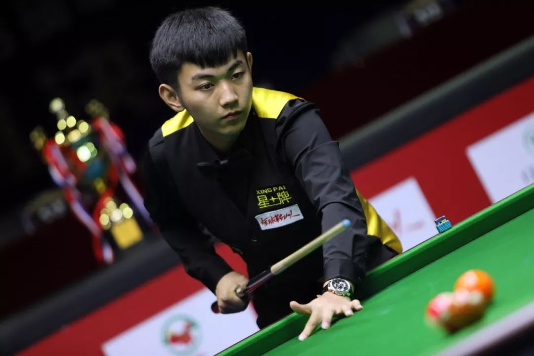 卡塔尔正申 卡塔尔正申